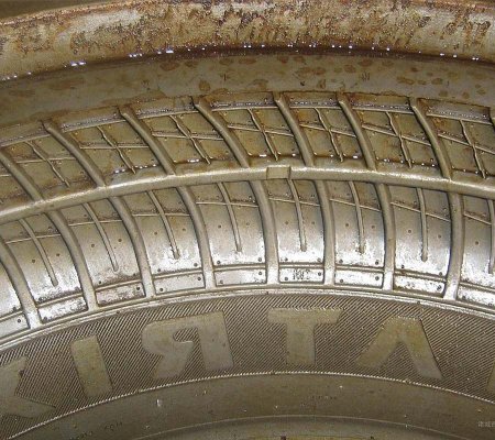 Motorcycle tire mold