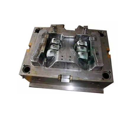 Injection molds for the automotive industry