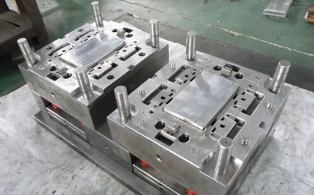 Automatic unthreading injection mold For threaded plastic parts,